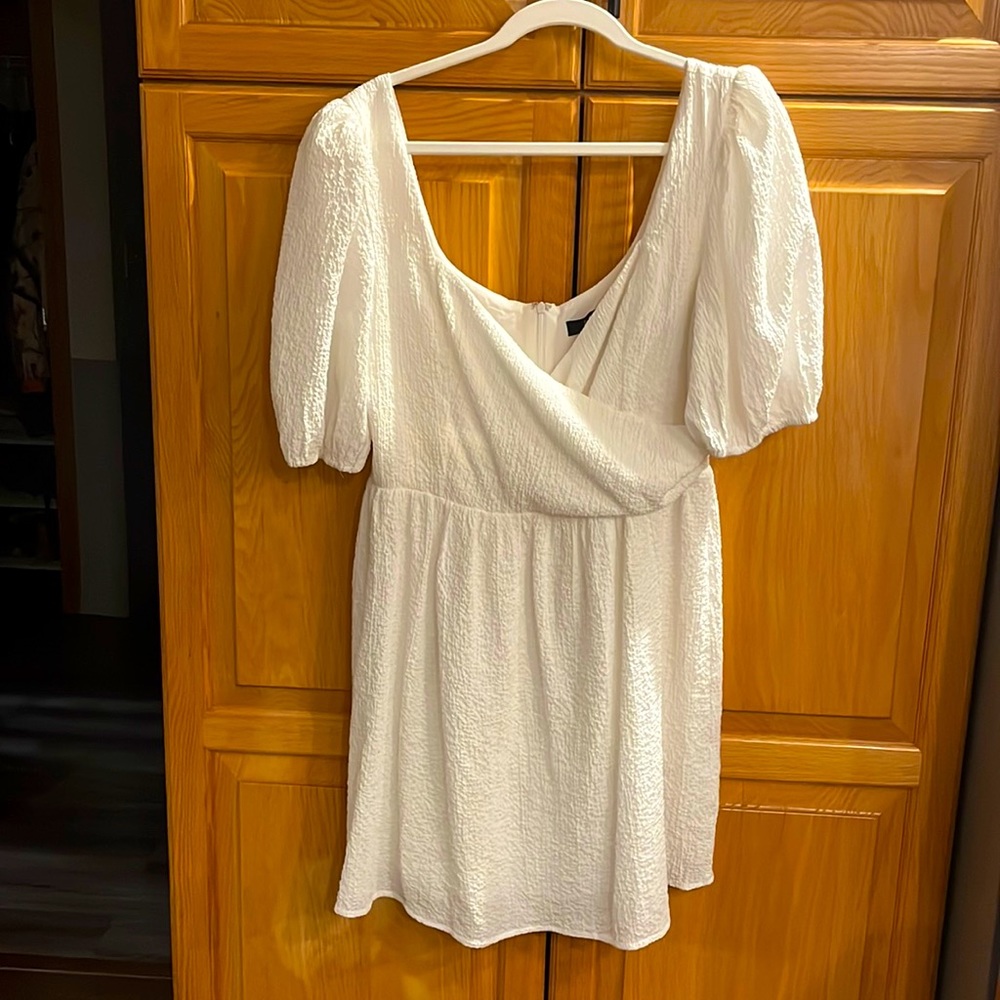 WHITE LULU’S BRIDAL EVENT DRESS